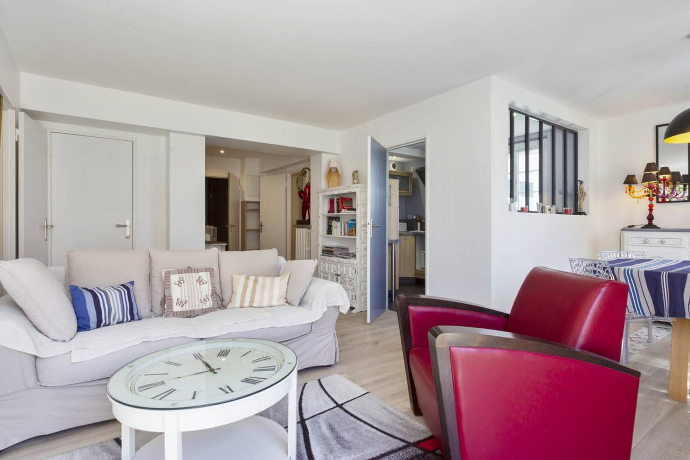 Entire apartment, Appartement de la Grande Plage - Welkeys in Biarritz, Bayonne region