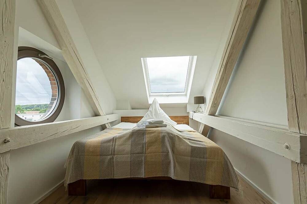 Ganze Wohnung, Loft im Dachgeschoss der Häselburg mit Weitblick in Gera, Ostthüringen