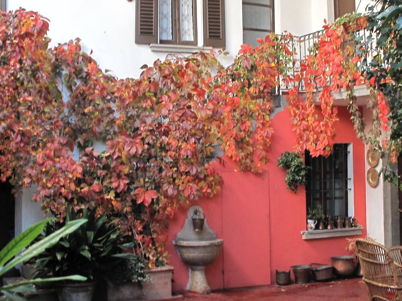 Dimora a corte in Sale Marasino, Catena Bresciana Occidentale