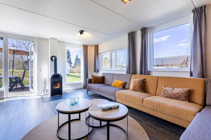 Bungalow für 8 Personen, mit Terrasse und Balkon/Terrasse im Sauerland - 3