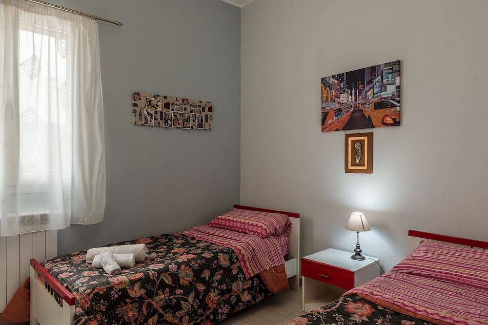 Holiday Home 'La Maison Du Port' with Balcony, Wi-Fi and Air Conditioning in Licata, Agrigento Province