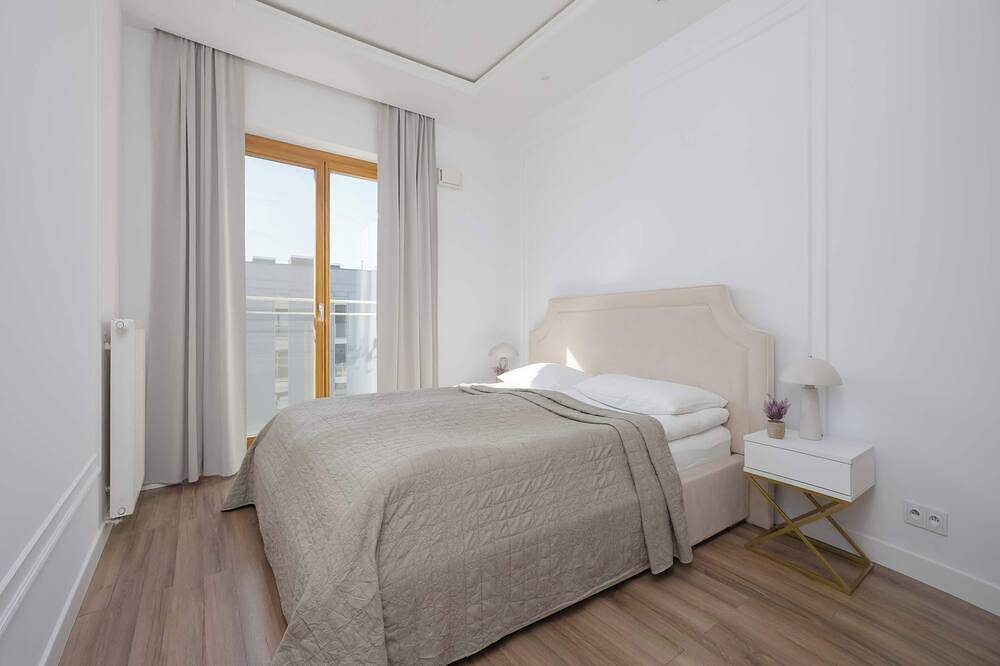 Entire apartment, Stylish Apartment with Parking | Balcony | Wilanów Palace in Wilanów, Warsaw