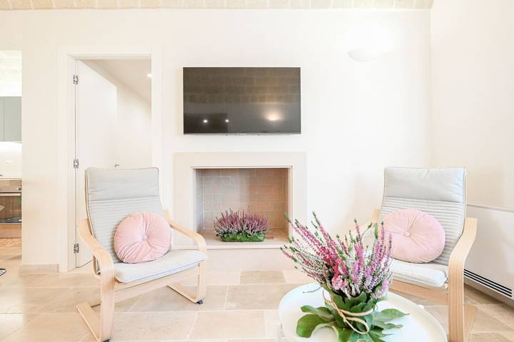 Villa "Trulli Eden 101" con piscina privata, terrazze e Wi-Fi in San Michele Salentino, Salento