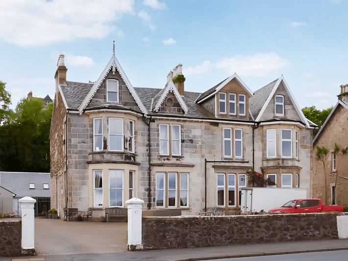 Cottage for 16 people, with Garden in Isle of Bute