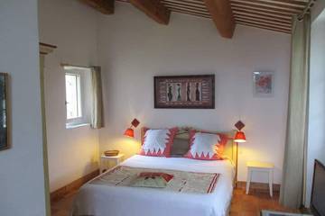 Maison De Vacances pour 14 Personnes dans Lacoste, Parc naturel régional du Luberon, Photo 2