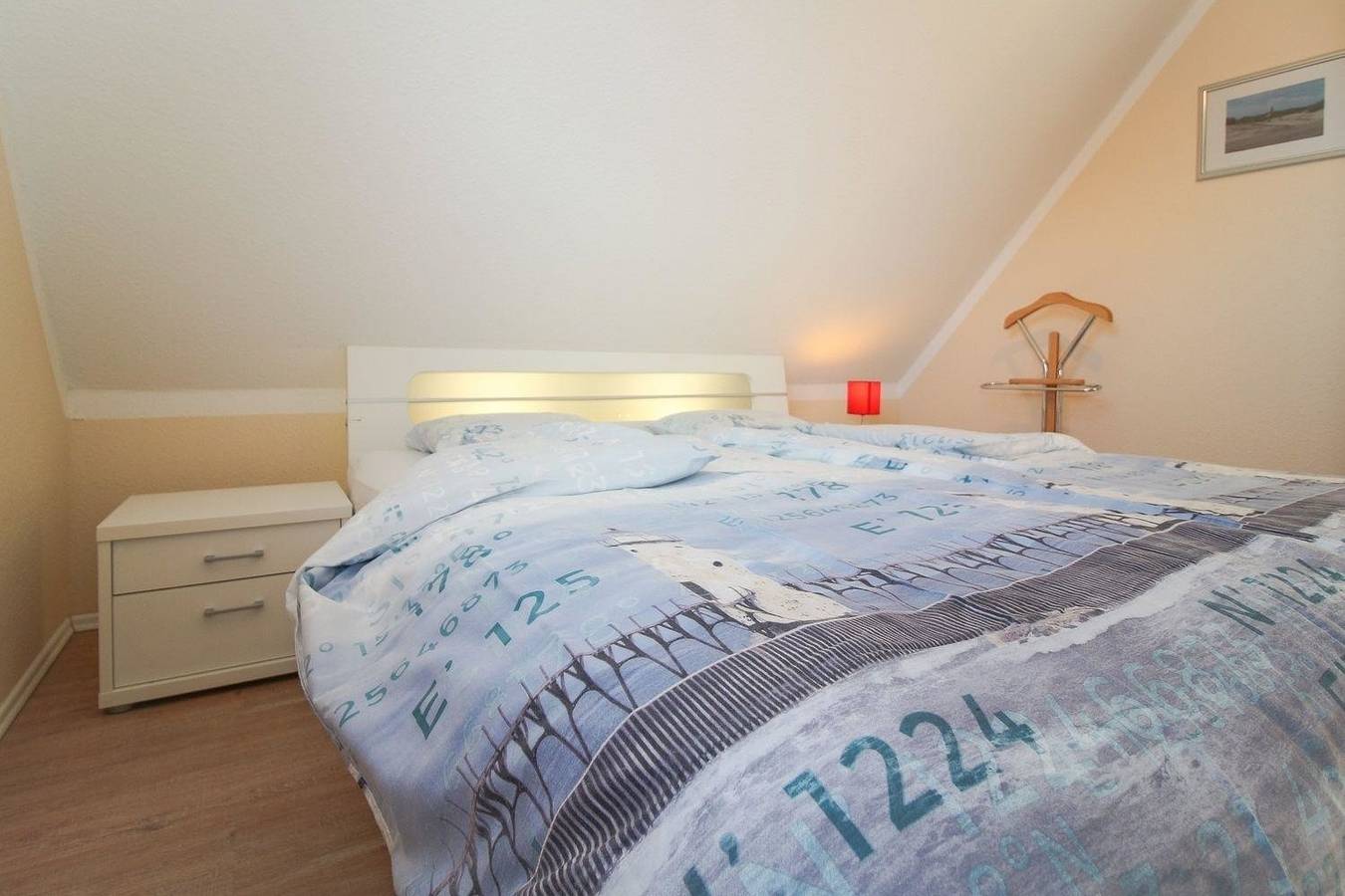 Geheel vakantieappartement, Vakantieappartement voor 4 personen met balkon in Norden, Norden en omgeving