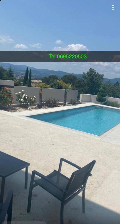 Location de vacances pour 15 personnes, avec vue ainsi que piscine et jardin, animaux acceptés à Saint-Barthélemy-le-Plain - 4