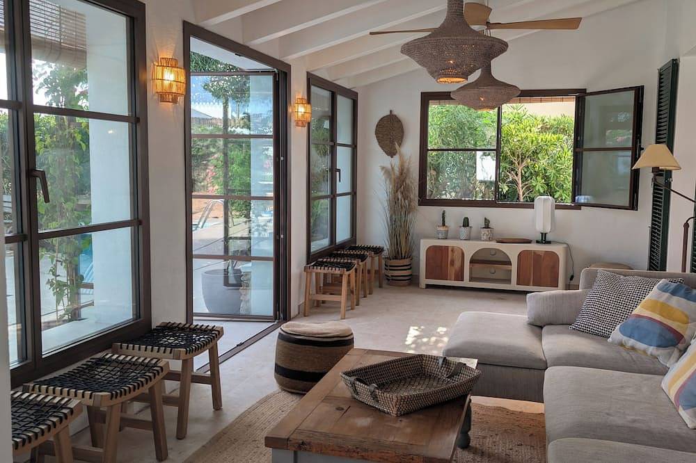 Amazing villa near the beach in Binibeca, Sant Lluís