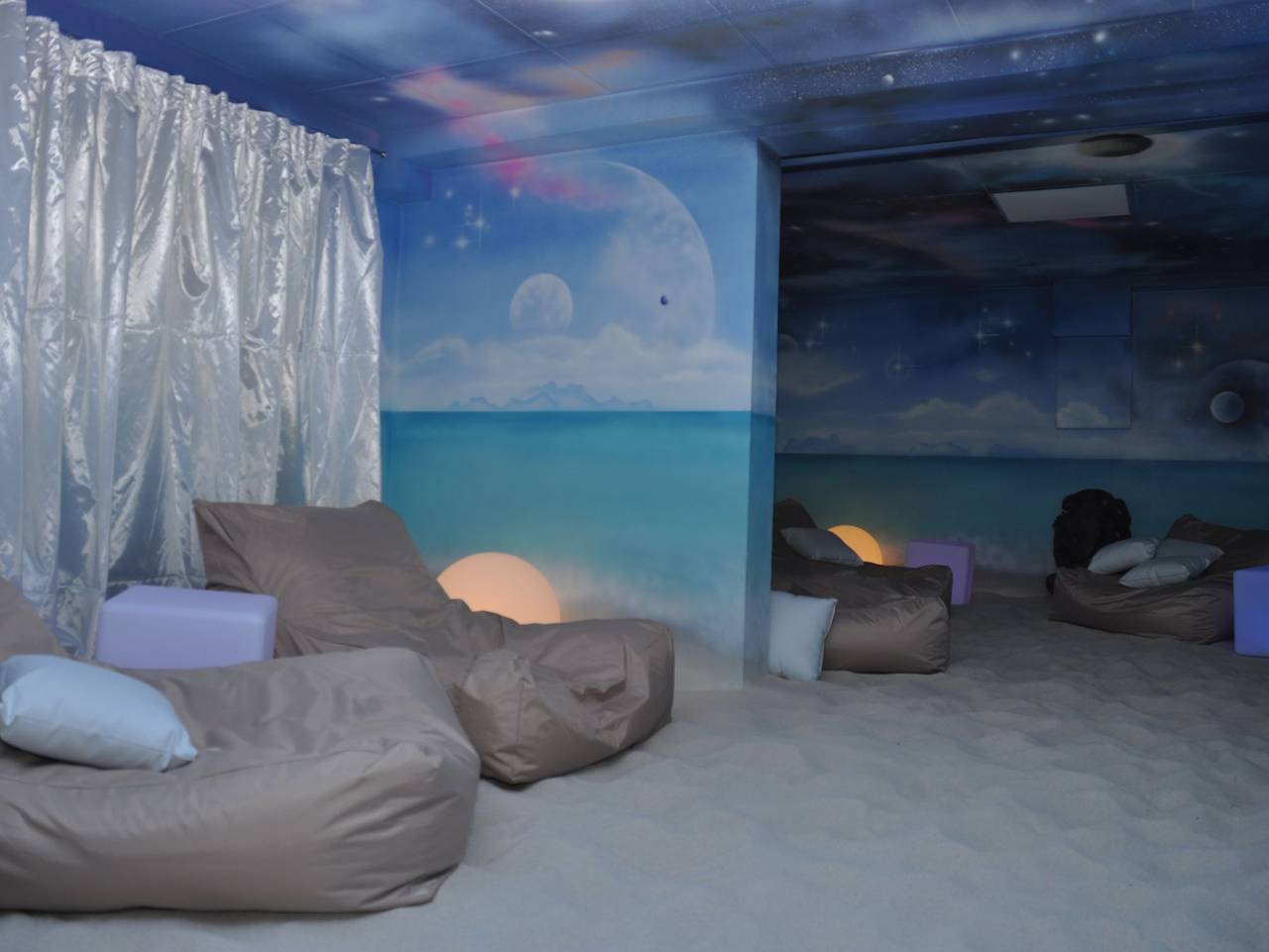 Hotel Hellers Twenty Four Ii - Sonnenbergstraße - Superior Doppelzimmer, 17qm mit eigenem Badezimmer, max. 2 Erwachsene + 1 Kind in Friedrichshafen, Region Bodensee-Oberschwaben