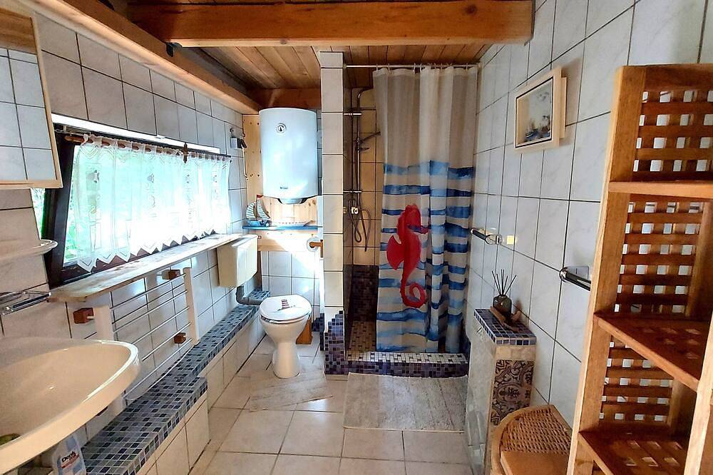 Vacation home Julchen: Quiet family idyll with garden, terrace and sauna in Samtens, Rügen