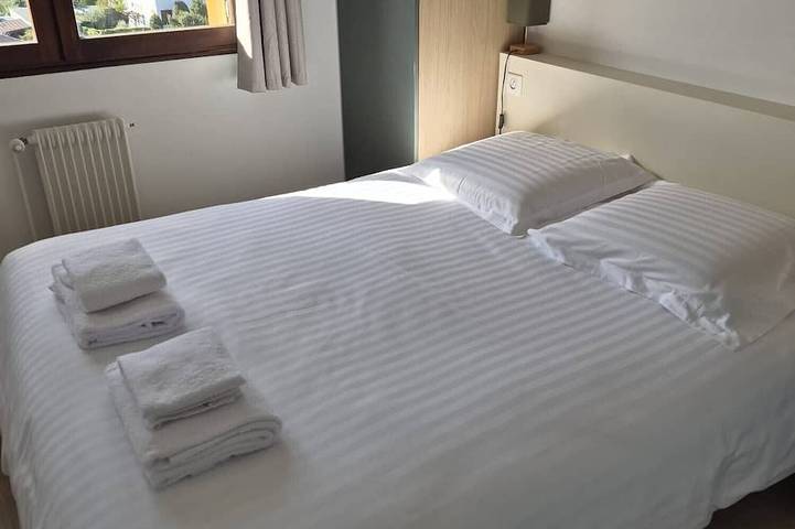 Apartamento entero, Bright apartment with balcony in Annecy in Meythet, Annecy (commune)