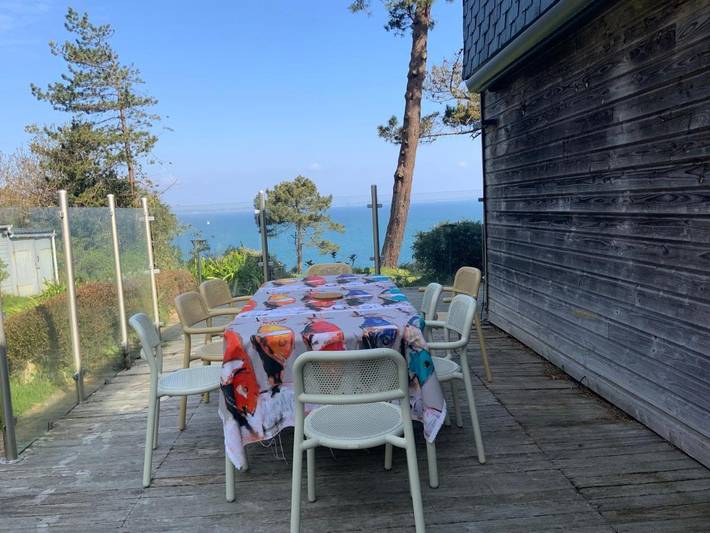 Location de vacances pour 6 personnes, avec piscine ainsi que jardin et vue à Poullan-sur-Mer - 3