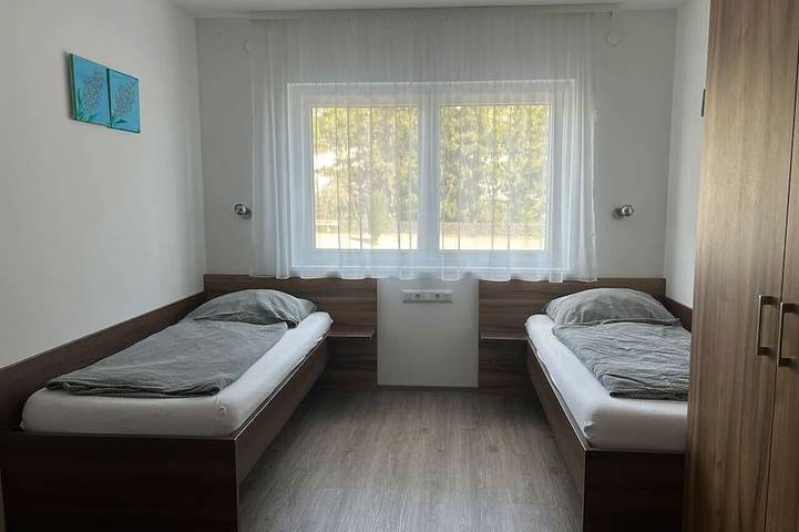 Ganze Wohnung, FarawayHomes Aparthotel Kremsmünster #2 in Kremsmünster, Kirchdorf an der Krems (Bezirk)
