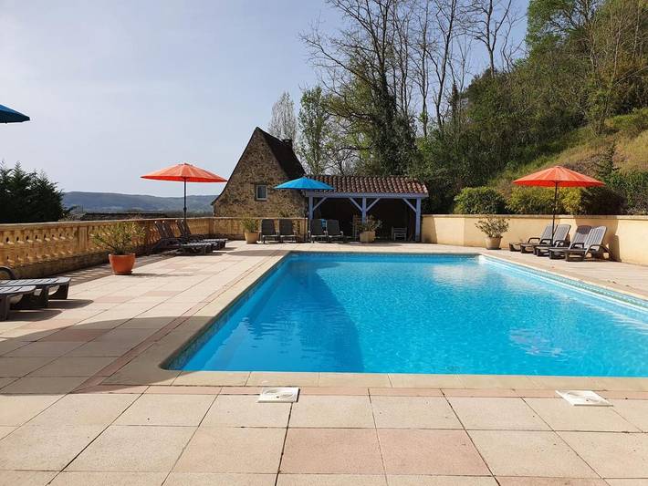 Location de vacances pour 5 personnes, avec piscine ainsi que vue et terrasse, animaux acceptés à Castels - 3