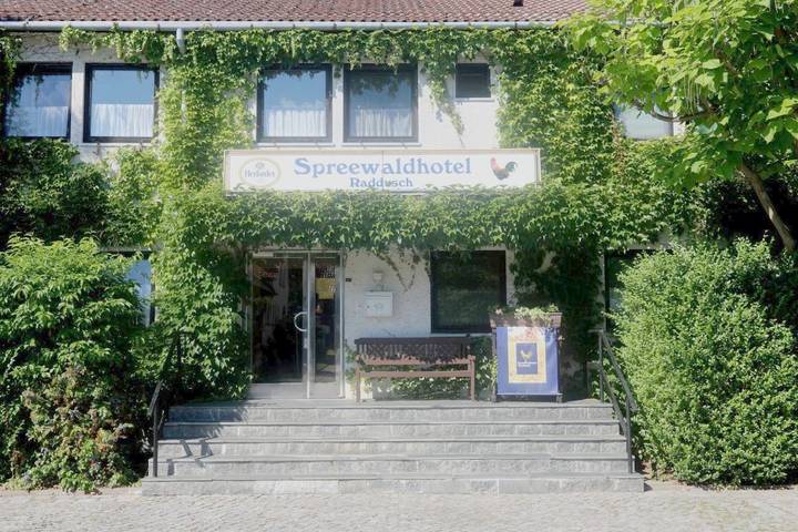 Hotel für 3 Personen, mit Terrasse und Garten in Raddusch
