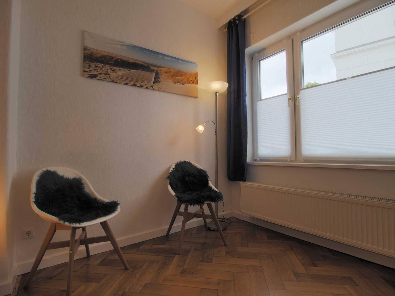 Appartamento intero, Ihr Ferienzimmer beim Leuchtturm Warnemünde für zwei Gäste. in Warnemünde Strand, Rostock