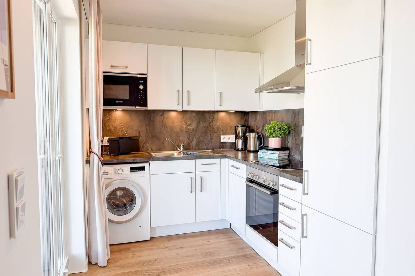 Ganze Wohnung, Funk Unit - Terrasse, Kamin, Erdgeschoss, Waschmaschine, eigener Parkplatz in Olpenitz, Kappeln