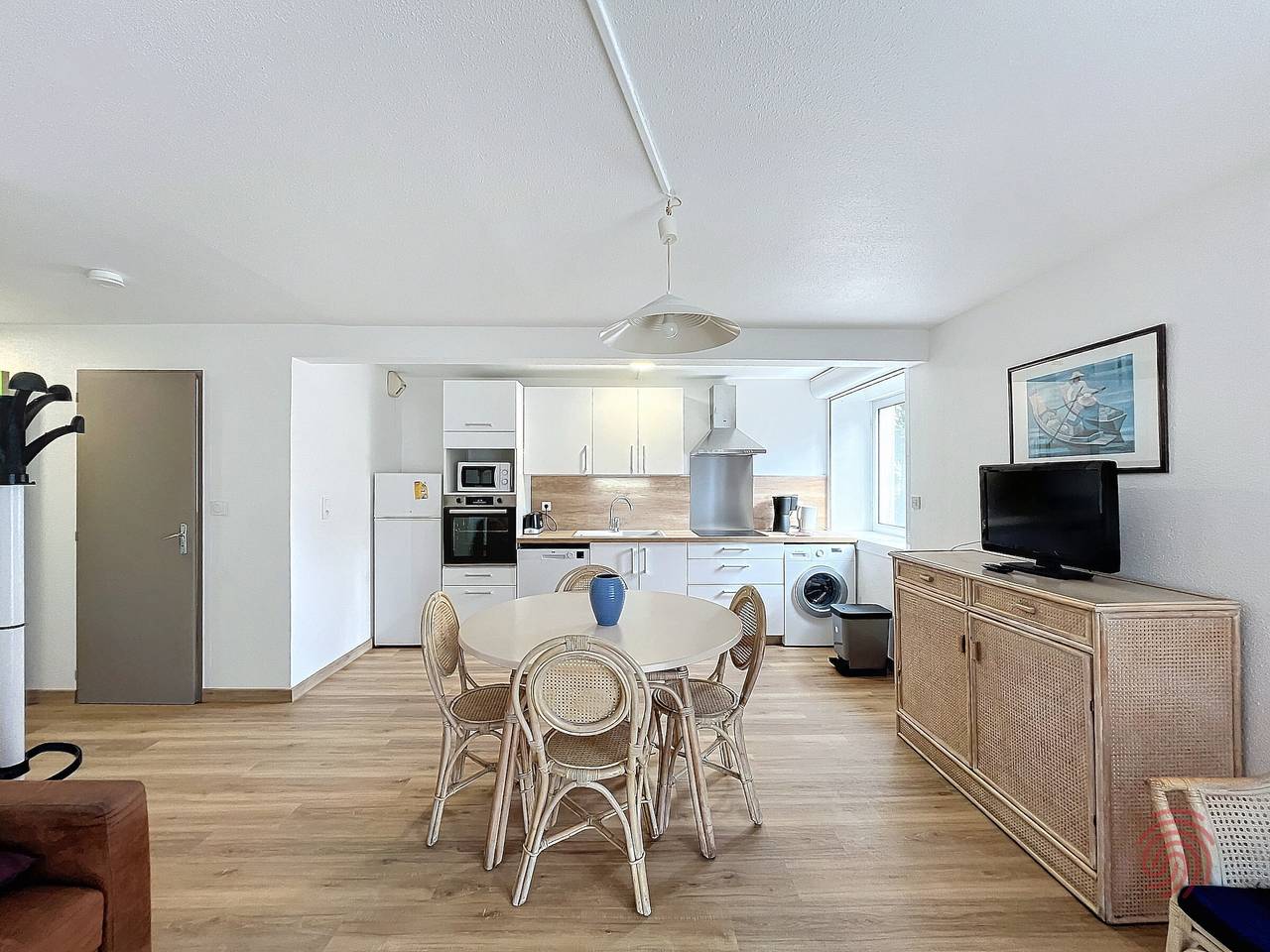 Appartement entier, F2 avec terrasse, proche Thermes, animaux acceptés, wifi, parking in Lamalou-les-Bains, Région de Béziers