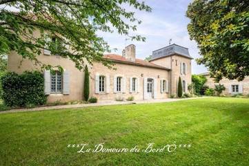 Chambre d’hôte pour 2 personnes, avec terrasse ainsi que piscine et vue dans le Lot-et-Garonne
