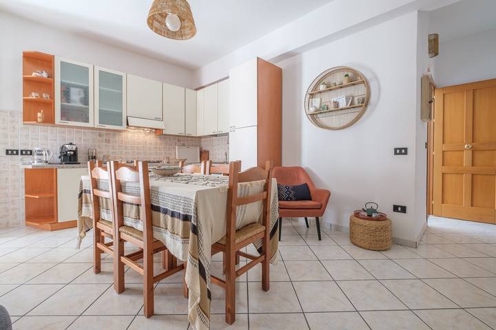 Holiday Home 'La Marchese' close to the Beach with Terrace & Wi-Fi in Oliveri, Messina Province