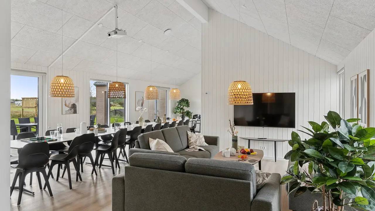 Ferienhaus für 26 Personen (320 m²) in Ivenack in Ivenack, Mecklenburgische Seenplatte