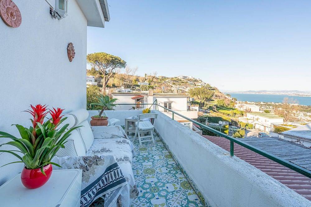 Appartement entier, Appartement confortable à Ischia avec Wi-Fi in Ischia Ville, Ischia