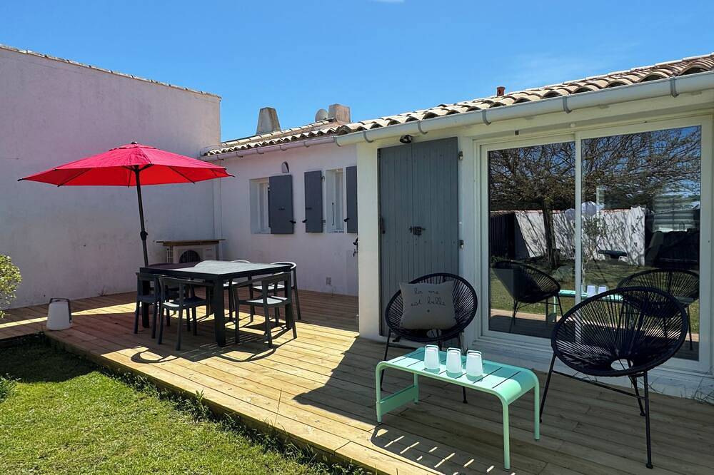 Casa con gran jardín cerrado cerca de la playa. in Saint-Clément-des-Baleines, Isla de Ré