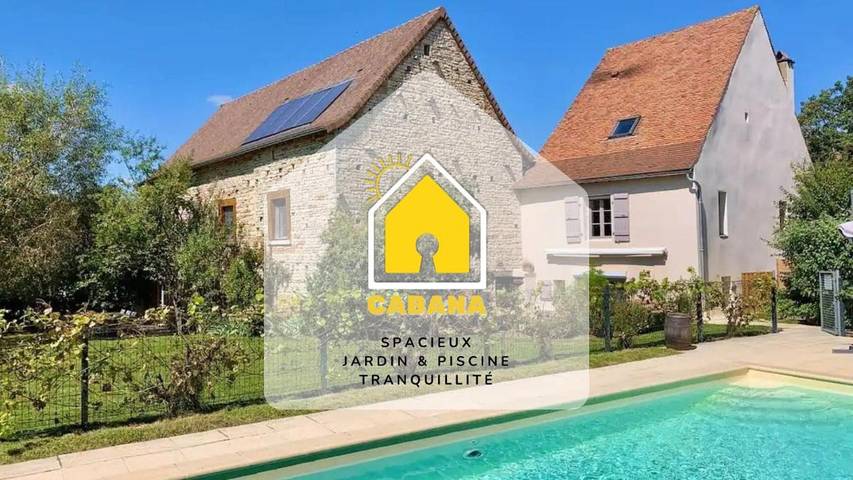 Location de vacances pour 8 personnes, avec vue ainsi que jardin et piscine à Bresse-sur-Grosne