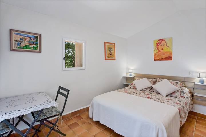 Maison de vacances « Cabanon Provençal - Le Clos Madame » avec piscine partagée, Wi-Fi et climatisation in Bras, Région de Brignoles