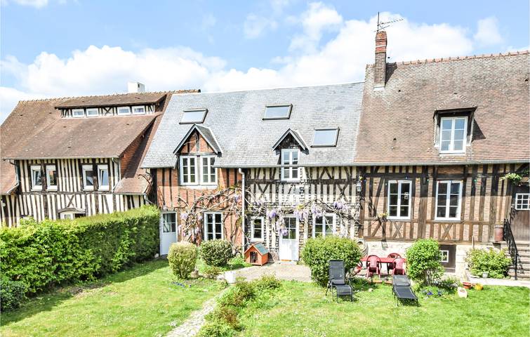 Location de vacances pour 5 personnes, avec Jardin à Le Mesnil-Esnard