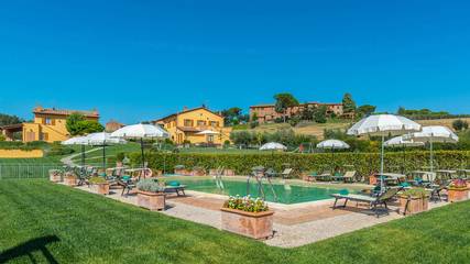 Glamping per 16 Persone in Castiglione del Lago, Lago Trasimeno, Foto 1