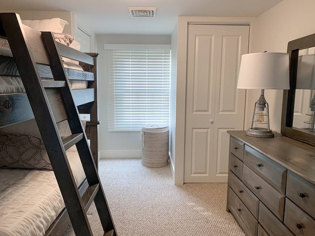 Cozy Summer Cottage Minutes from Narragansett Beaches in Narragansett, Washington County (RI)