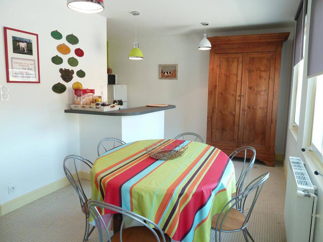 Quai Sud in Paray-le-Monial, Région de Charolles