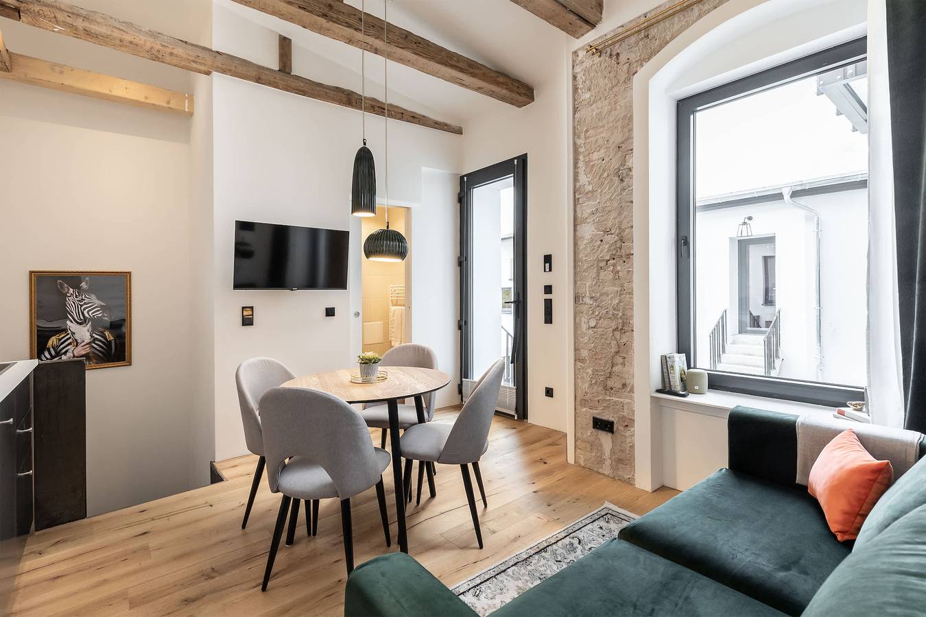 Ganze Ferienwohnung, Brick & Beam Loft Duplex (30sqm) near Antonplatz in Weissensee (Berlin), Berlin