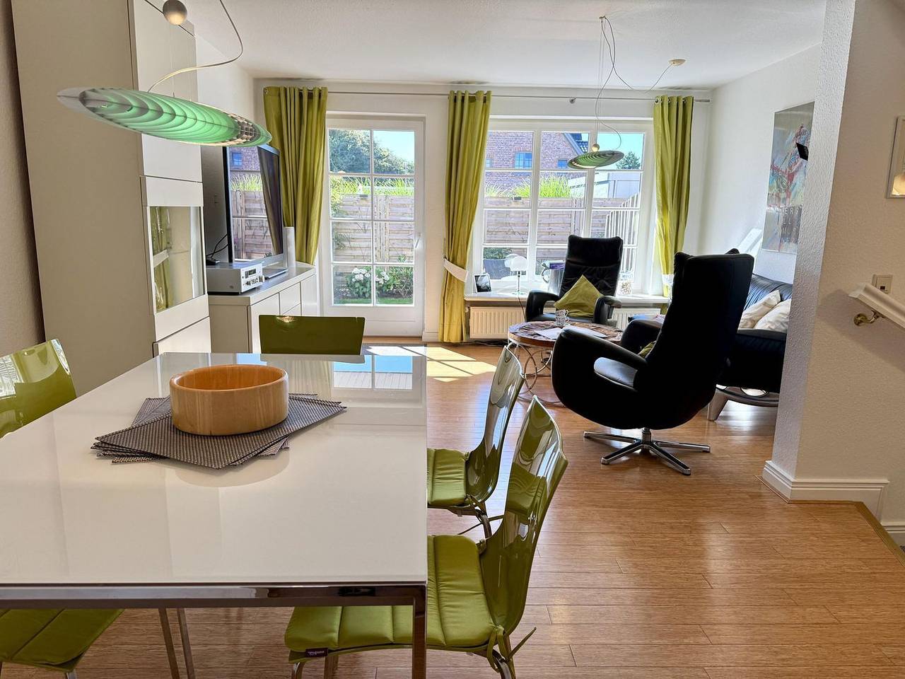 Ganze Wohnung, 3-Zimmer App. für 4 Personen mit Terrasse, Stellplatz, Wlan. Haustiere erlaubt. in Westerland, Sylt (Gemeinde)