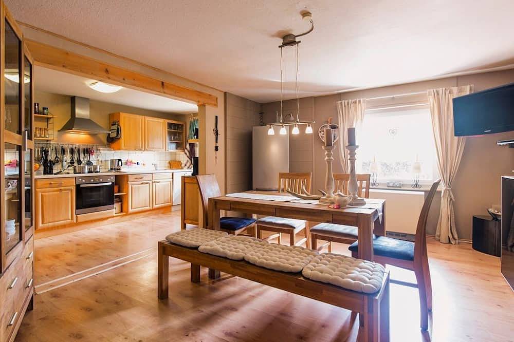 Ganze Wohnung, 4 Sterne Ferienwohnung mit 3 Schlafzimmern in Hünfelden, Landkreis Limburg-Weilburg