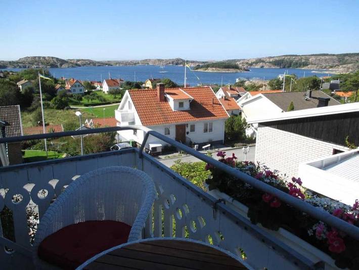 Ferienwohnung für 4 Personen, mit Balkon und Terrasse sowie Garten und Ausblick in Fjällbacka - 2