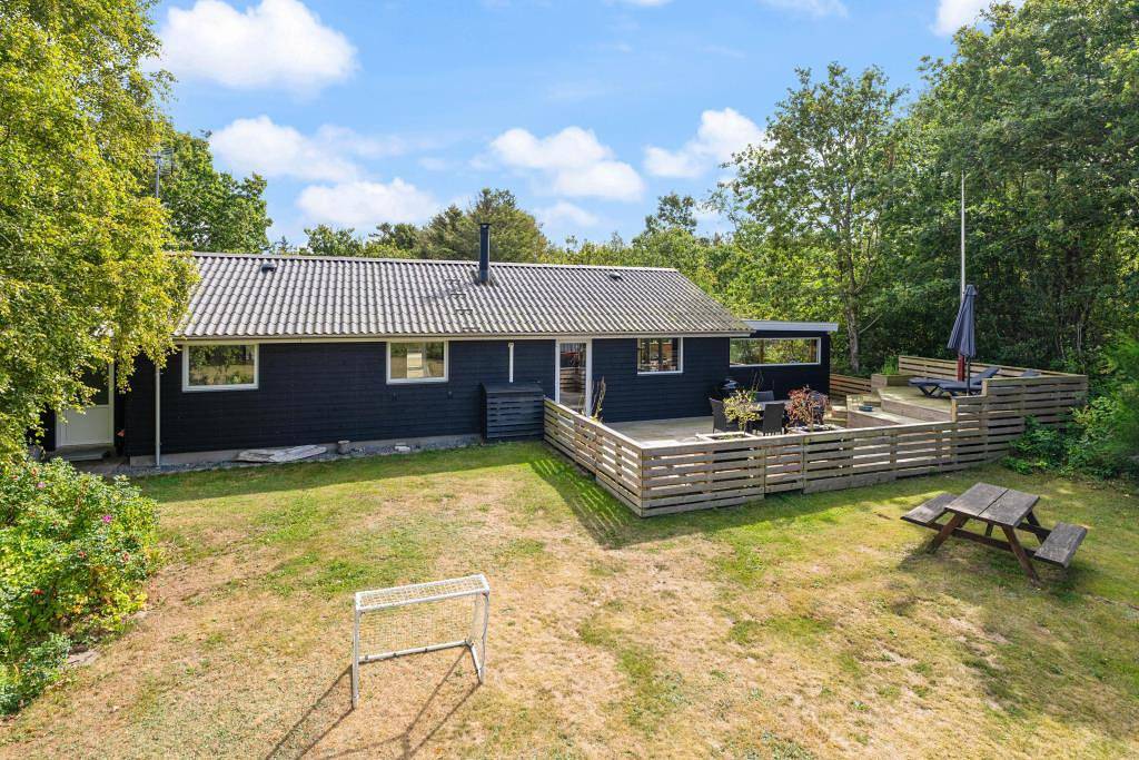 Geräumiges Ferienhaus auf grossem Naturgrundstück in Lodbjerg Hede, Ringkøbing
