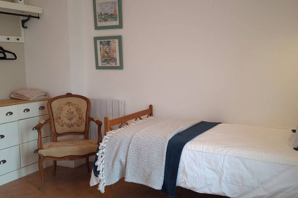 Le Black Dog Bedroom 4 in Saint-Aignan (Morbihan), Pontivy region