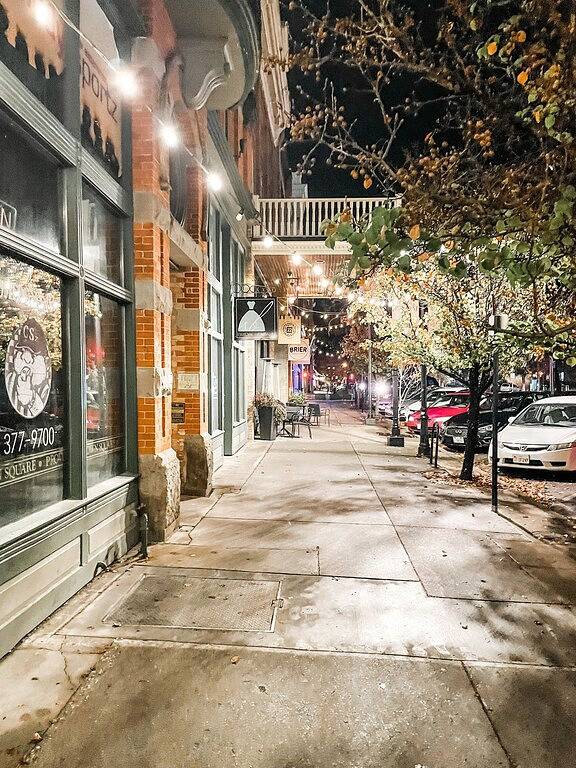 Luxury Downtown Spacious 3 bedroom New Modern Townhome in Provo, Utah Lake