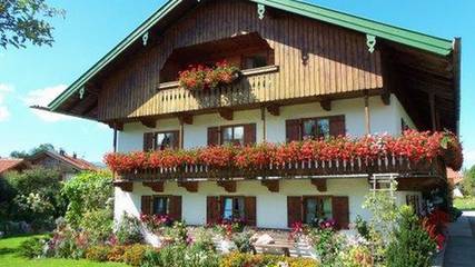 Bauernhof für 3 Personen, mit Terrasse und Garten, mit Haustier in Lenggries