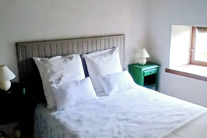Location de vacances pour 2 personnes, avec jardin à Chouvigny - 2