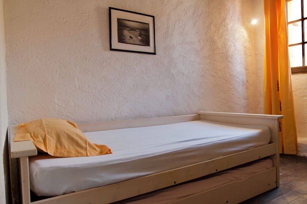 Maison de Village. Animaux de Compagnie Accepter in Calenzana, Calvi region