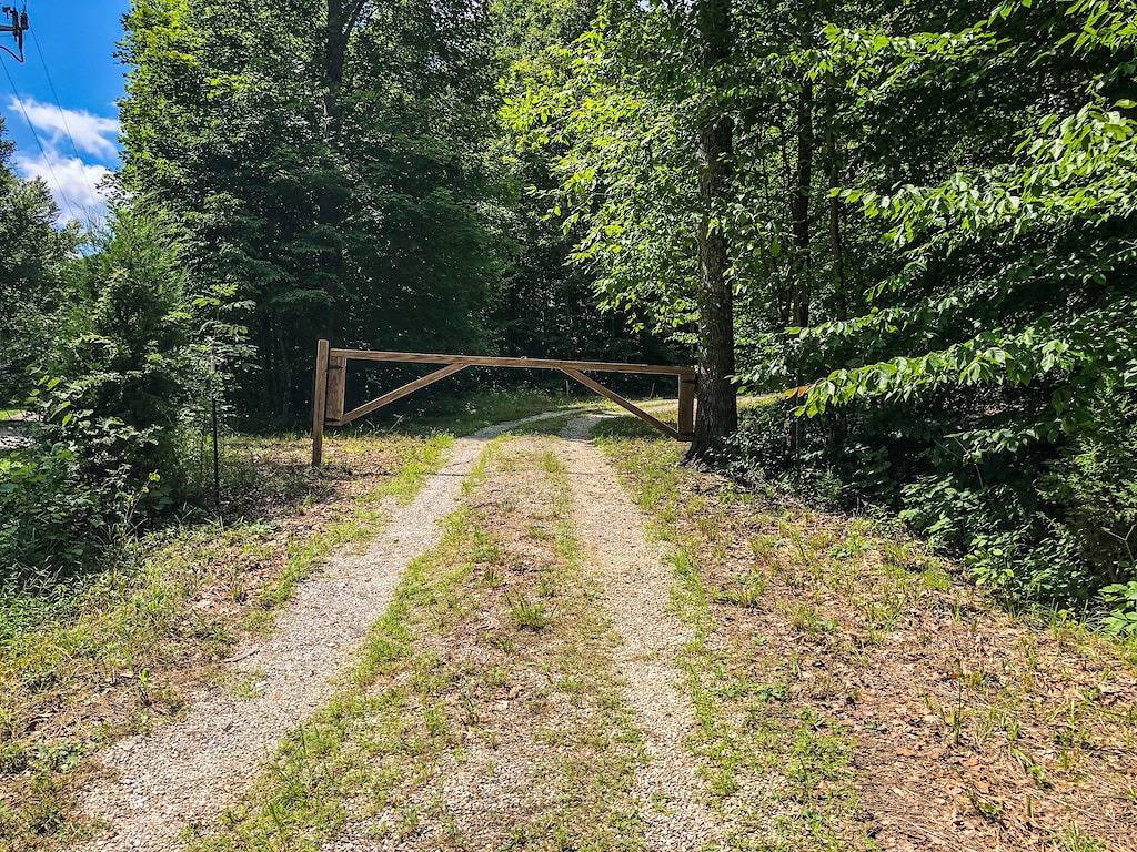 The cottage on the hill in the woods in Orange County (IN)