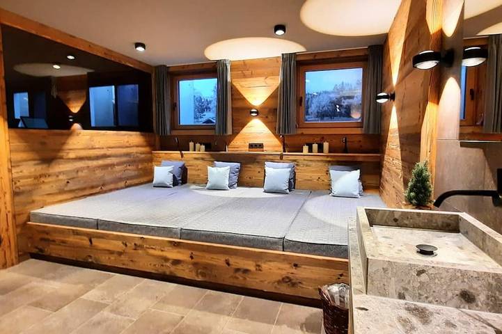 Ganze Wohnung, Hahnenkamm Suite Deluxe by Belle-Stay Ski-In / Ski-Out an der Hahnenkamm Bahn in Kitzbühel, Hohe Salve