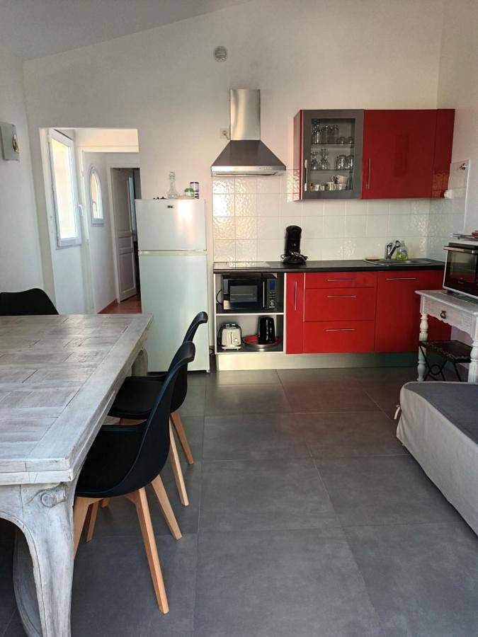 Entire apartment, Apartment with Sea View in Toulon, Mediterranean Coast (France)