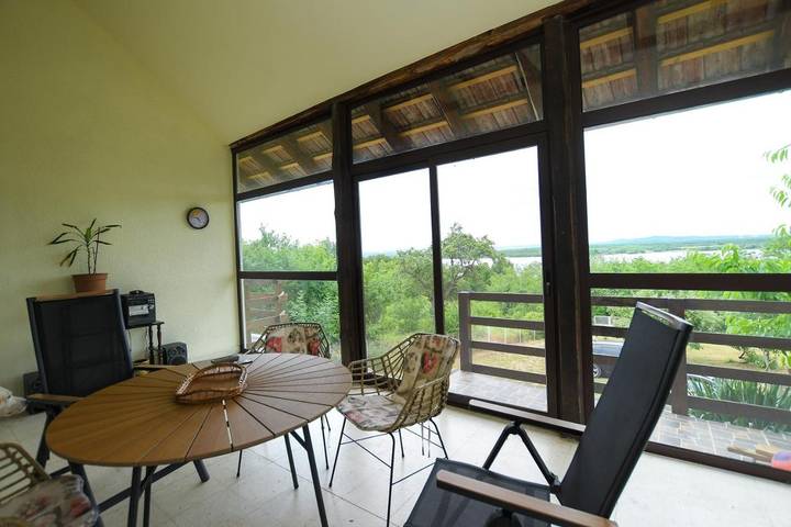 Location de vacances pour 6 personnes, avec jacuzzi et jardin à Kladovo - 4