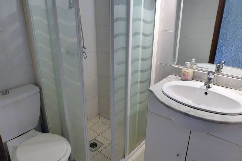 Appartement entier, Résidence Les Dunes. Entre lac et océan, villa patio pour 5 personnes avec grande terrasse en bois in Lac d'Hossegor, Hossegor
