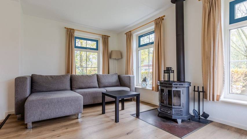 Villa für 6 Personen, mit Terrasse und Pool, mit Haustier auf Texel - 2