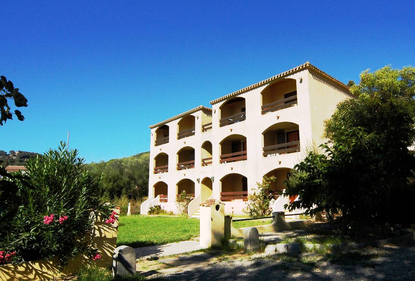 Appartamento intero, I Delfini Residence 50mq Apartment in Casaglione Francia in Tiuccia, Casaglione
